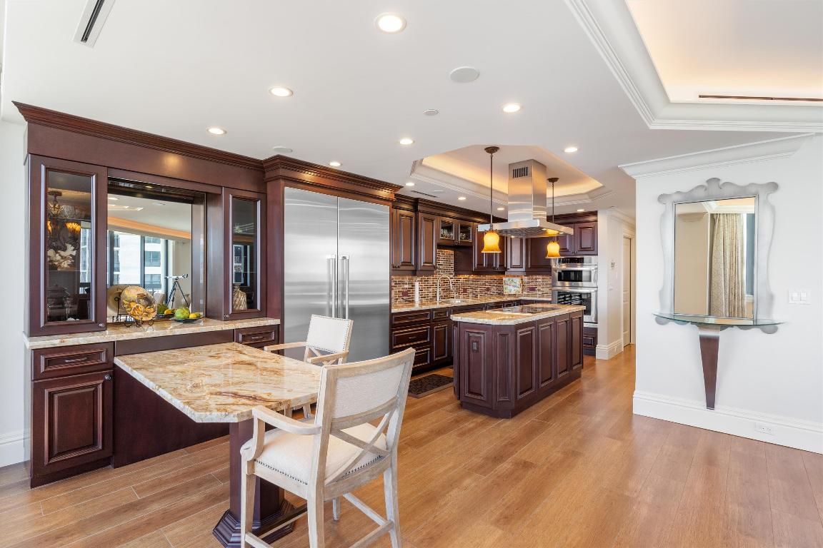 3201 S Ocean Boulevard 702