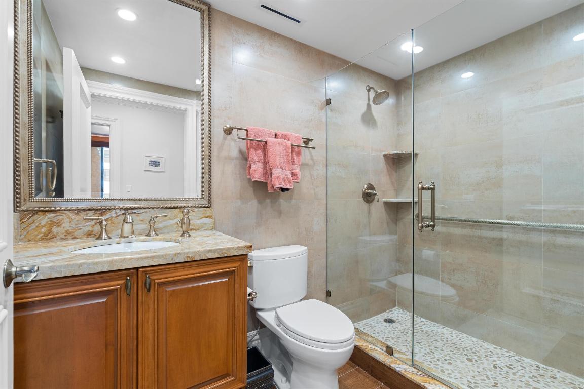 3201 S Ocean Boulevard 702