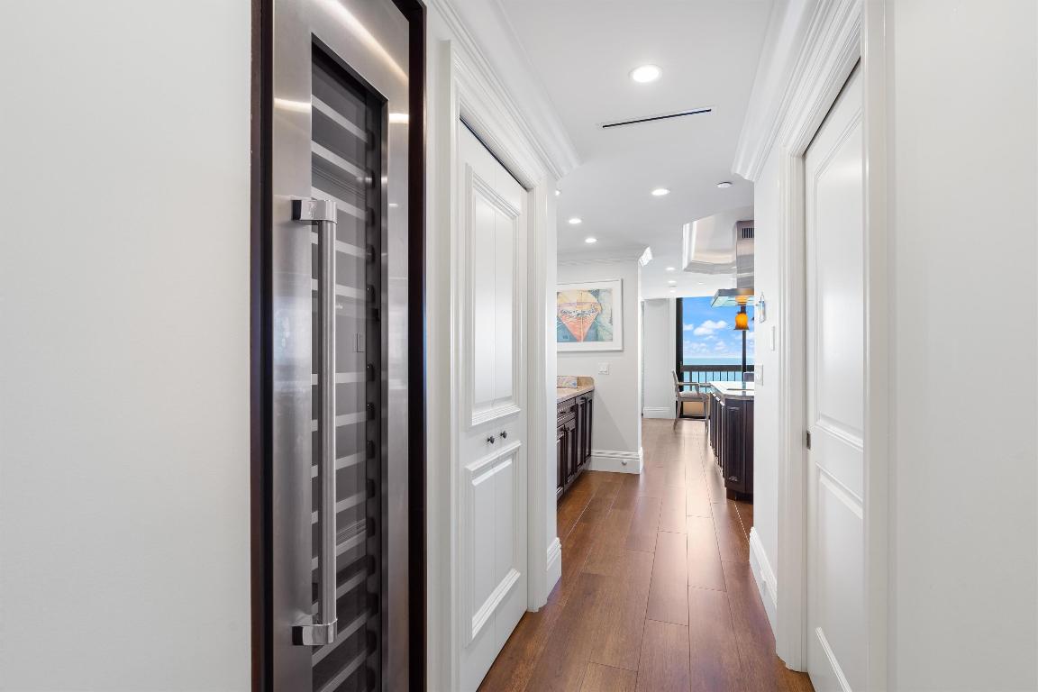 3201 S Ocean Boulevard 702