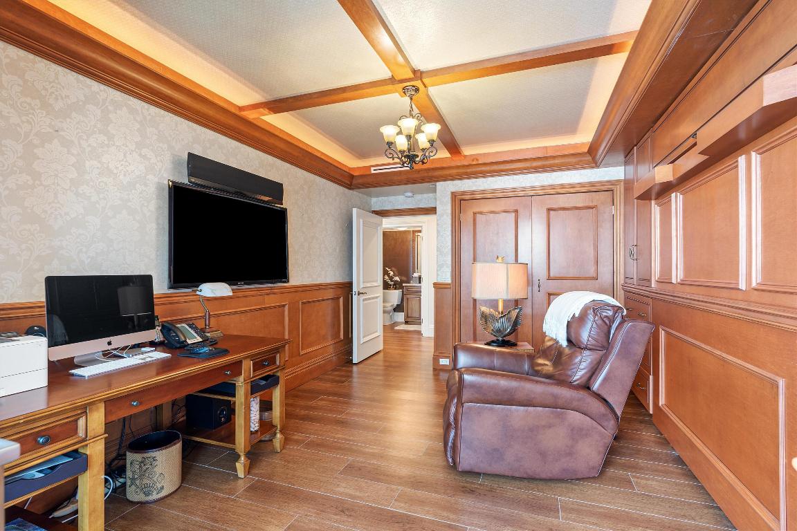 3201 S Ocean Boulevard 702