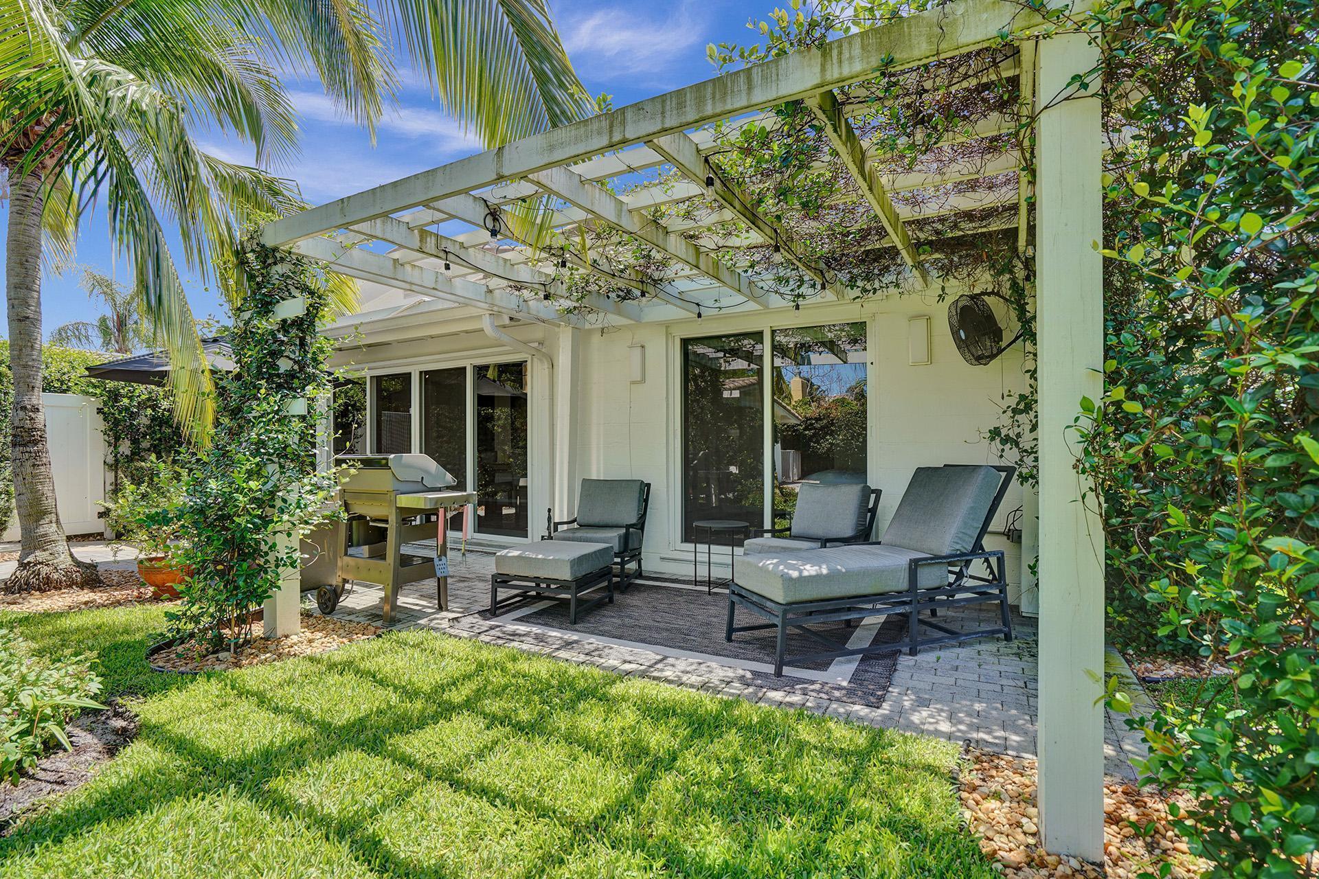 221 N Swinton Avenue