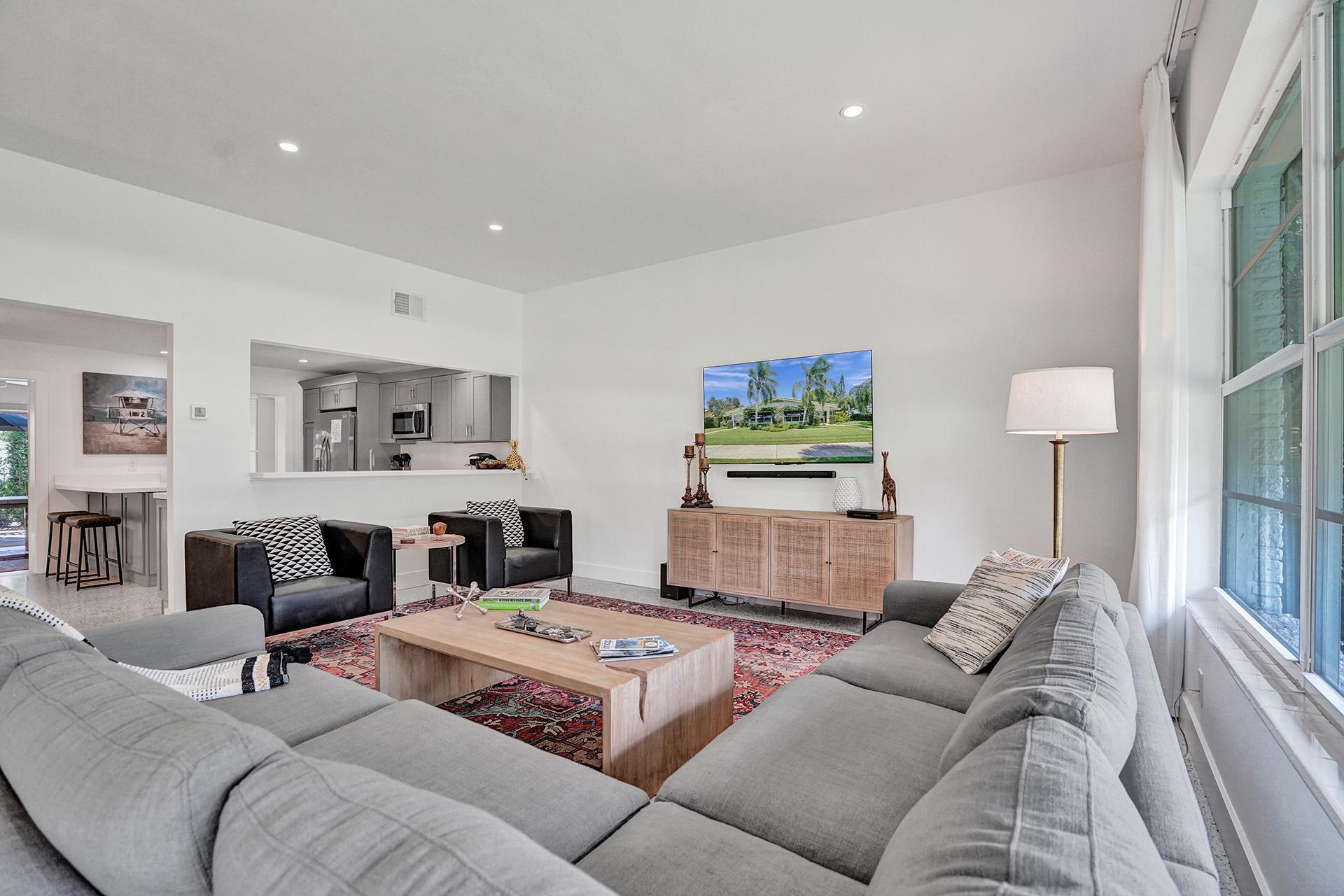 221 N Swinton Avenue