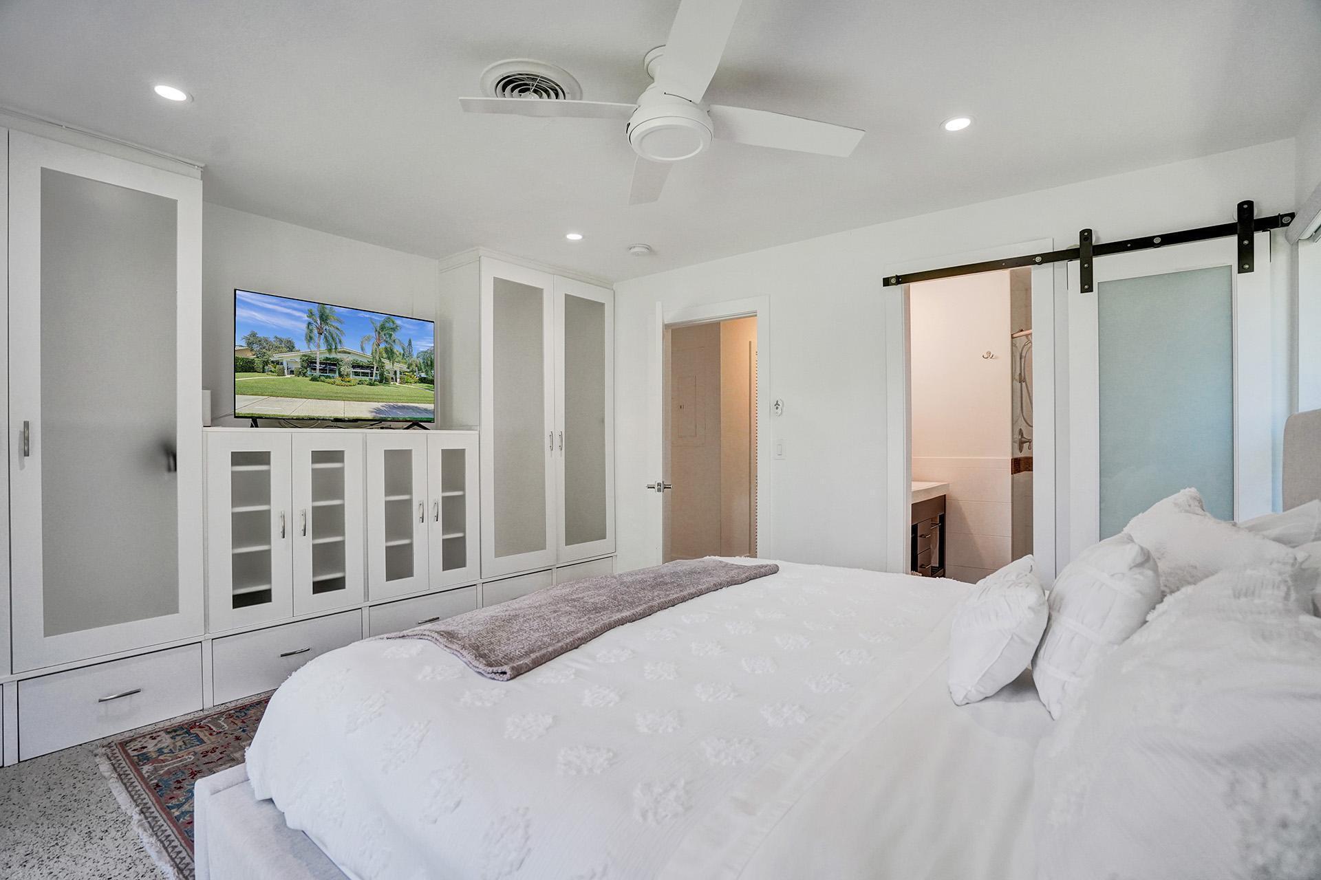 221 N Swinton Avenue