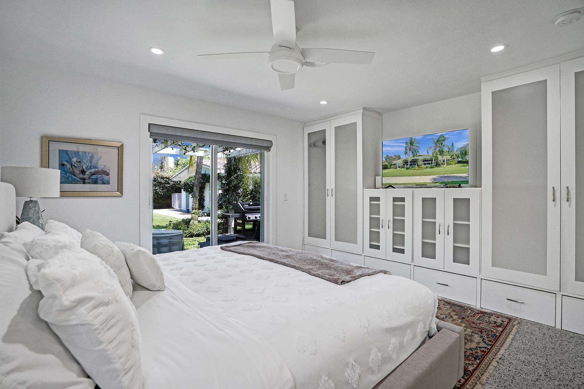 221 N Swinton Avenue