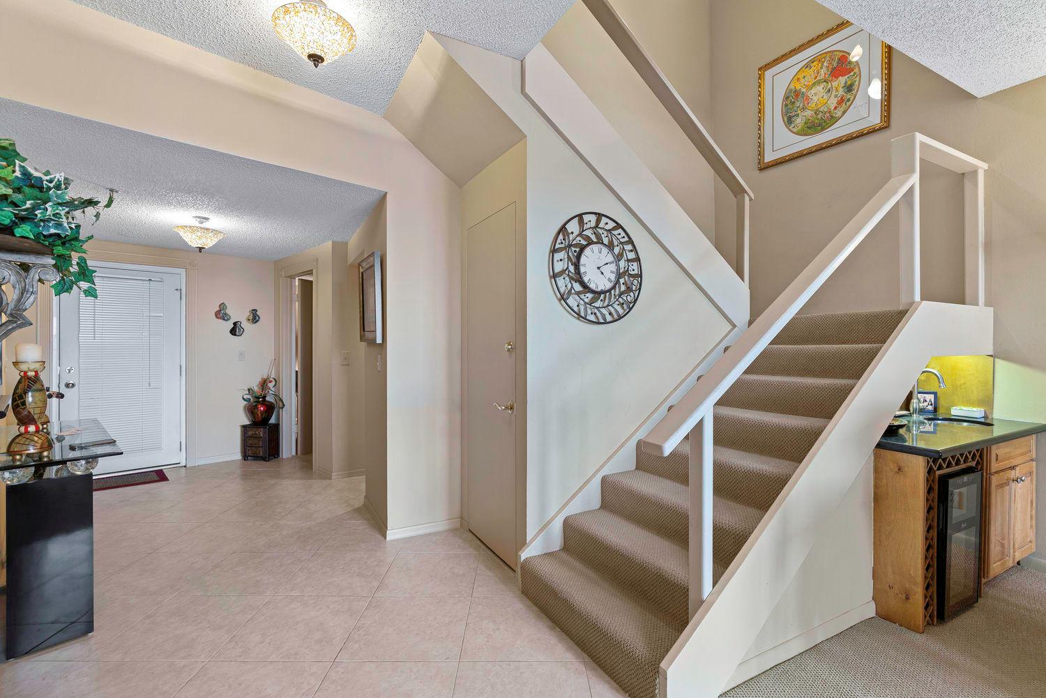 1035 S Federal Highway 409