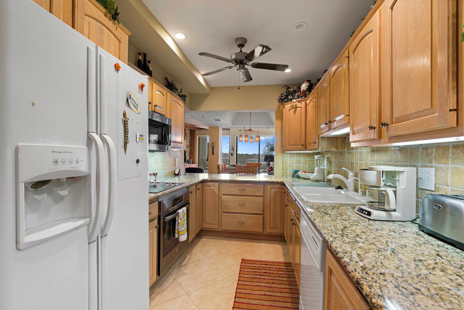 1035 S Federal Highway 409