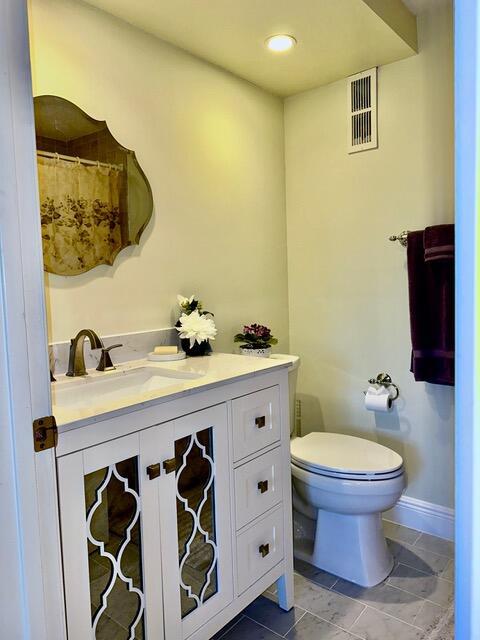 1035 S Federal Highway 409