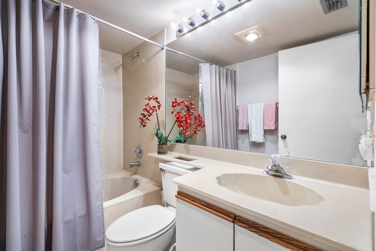 5020 Golfview Court 1415