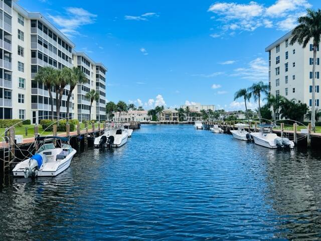 1 Harbourside Drive 4-204