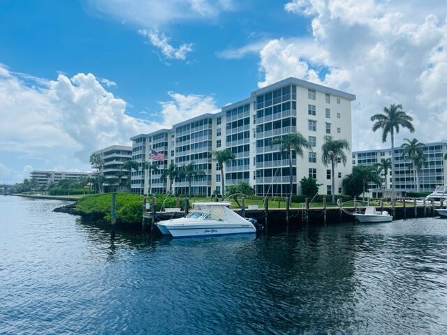 1 Harbourside Drive 4-204