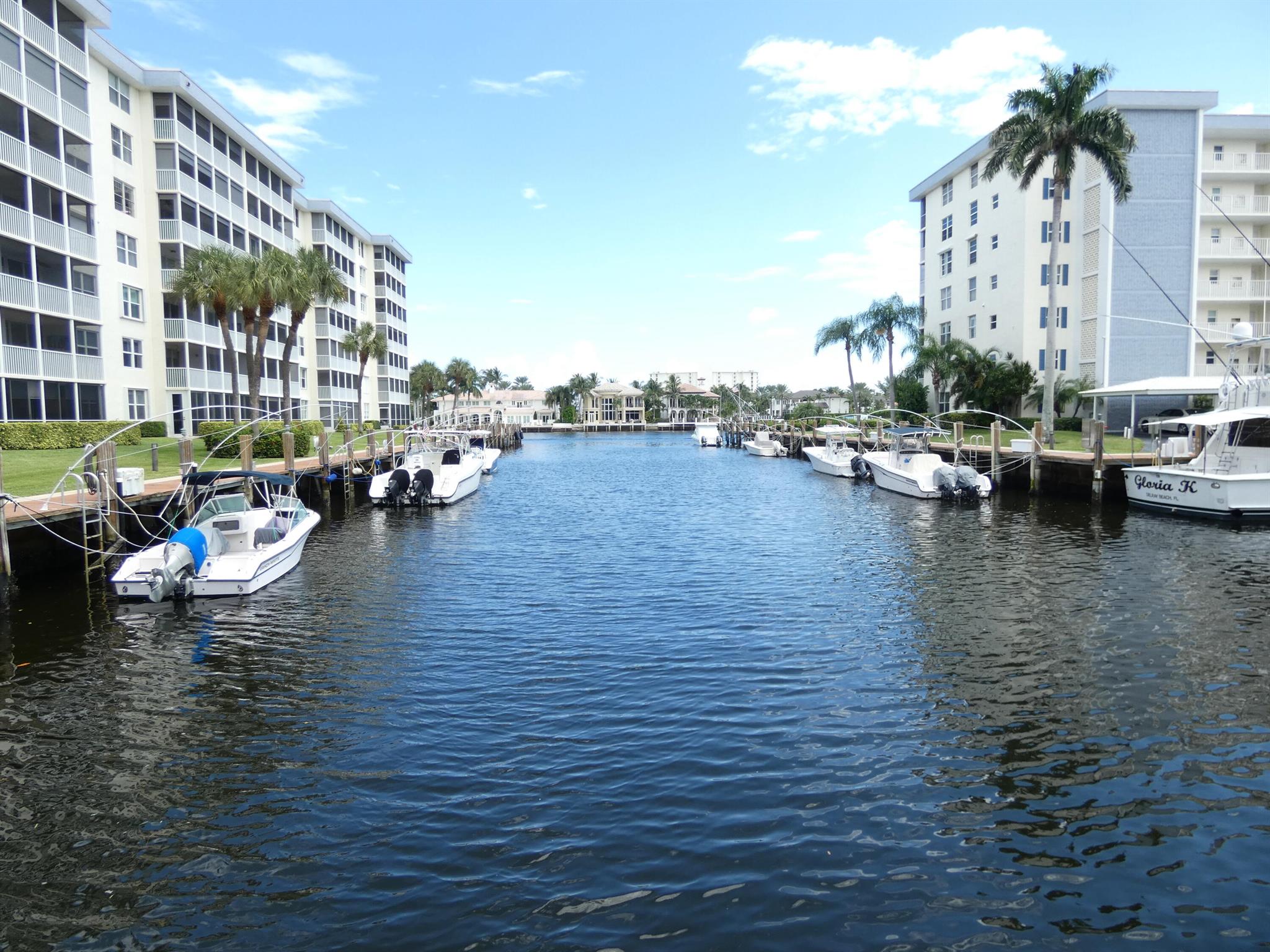 1 Harbourside Drive 4-204