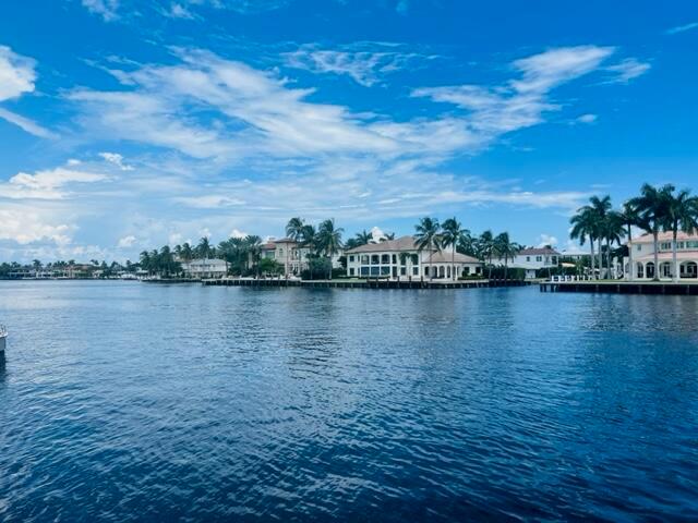 1 Harbourside Drive 4-204