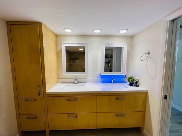 1 Harbourside Drive 4-204