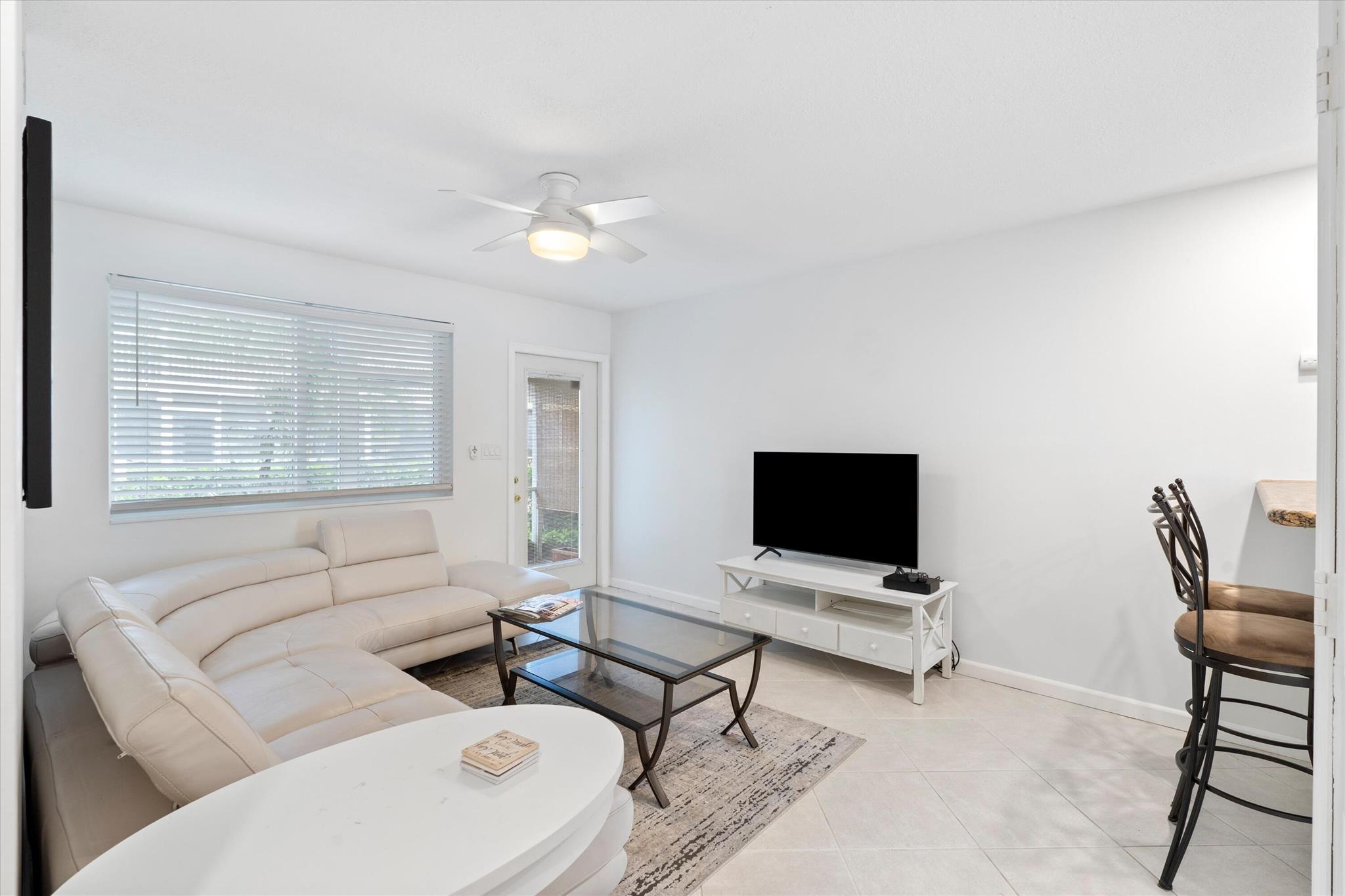 520 NE 7th Avenue 1c