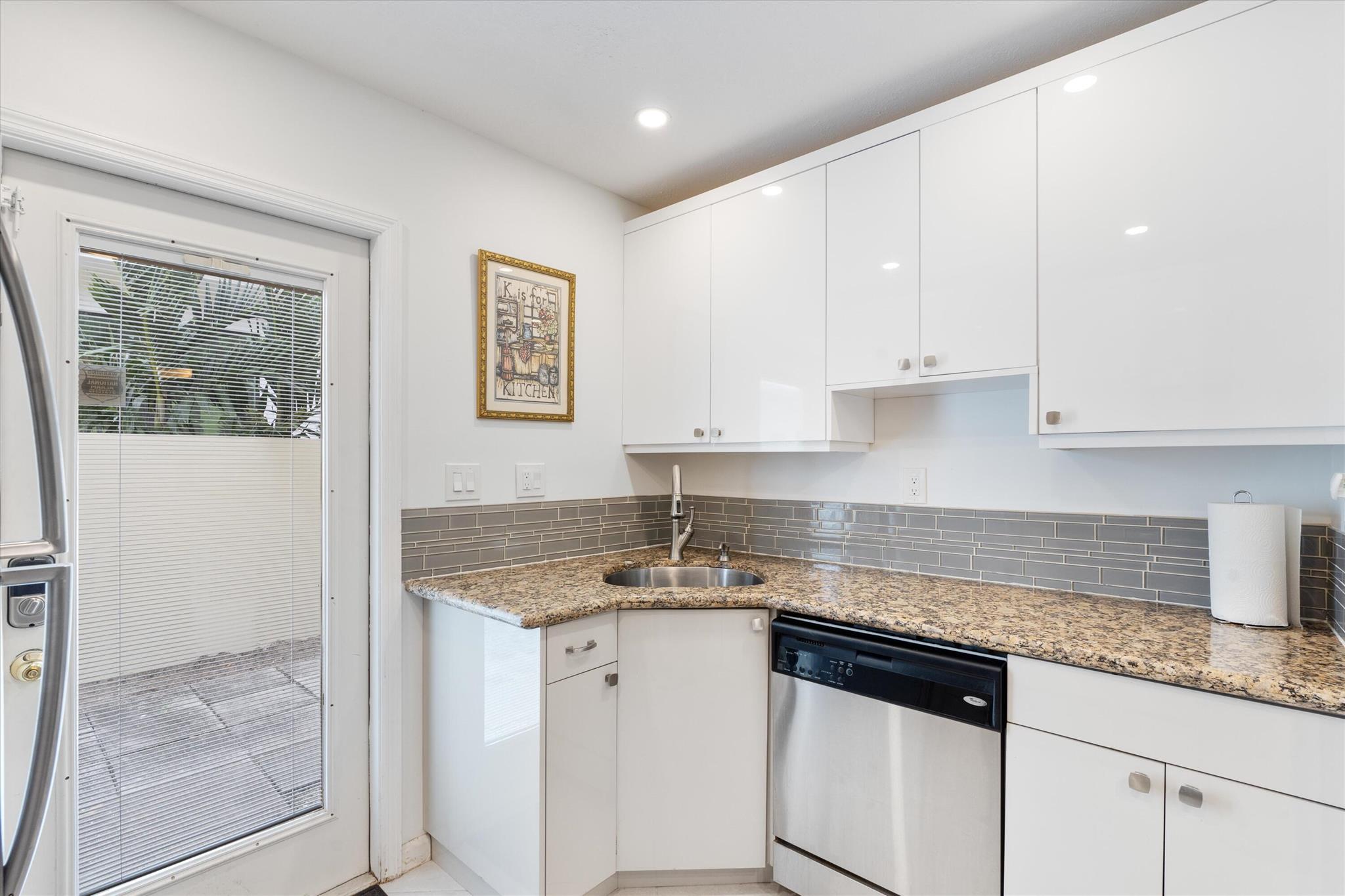 520 NE 7th Avenue 1c