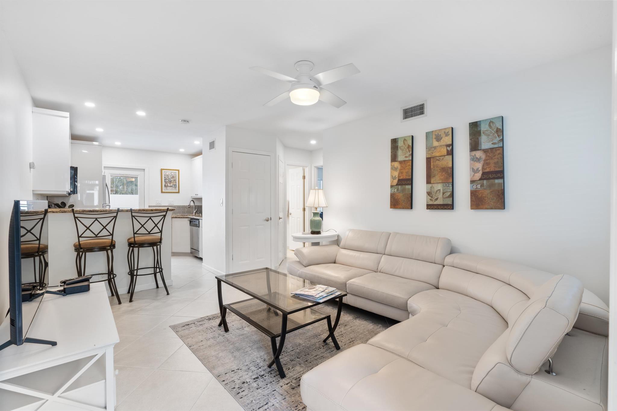 520 NE 7th Avenue 1c