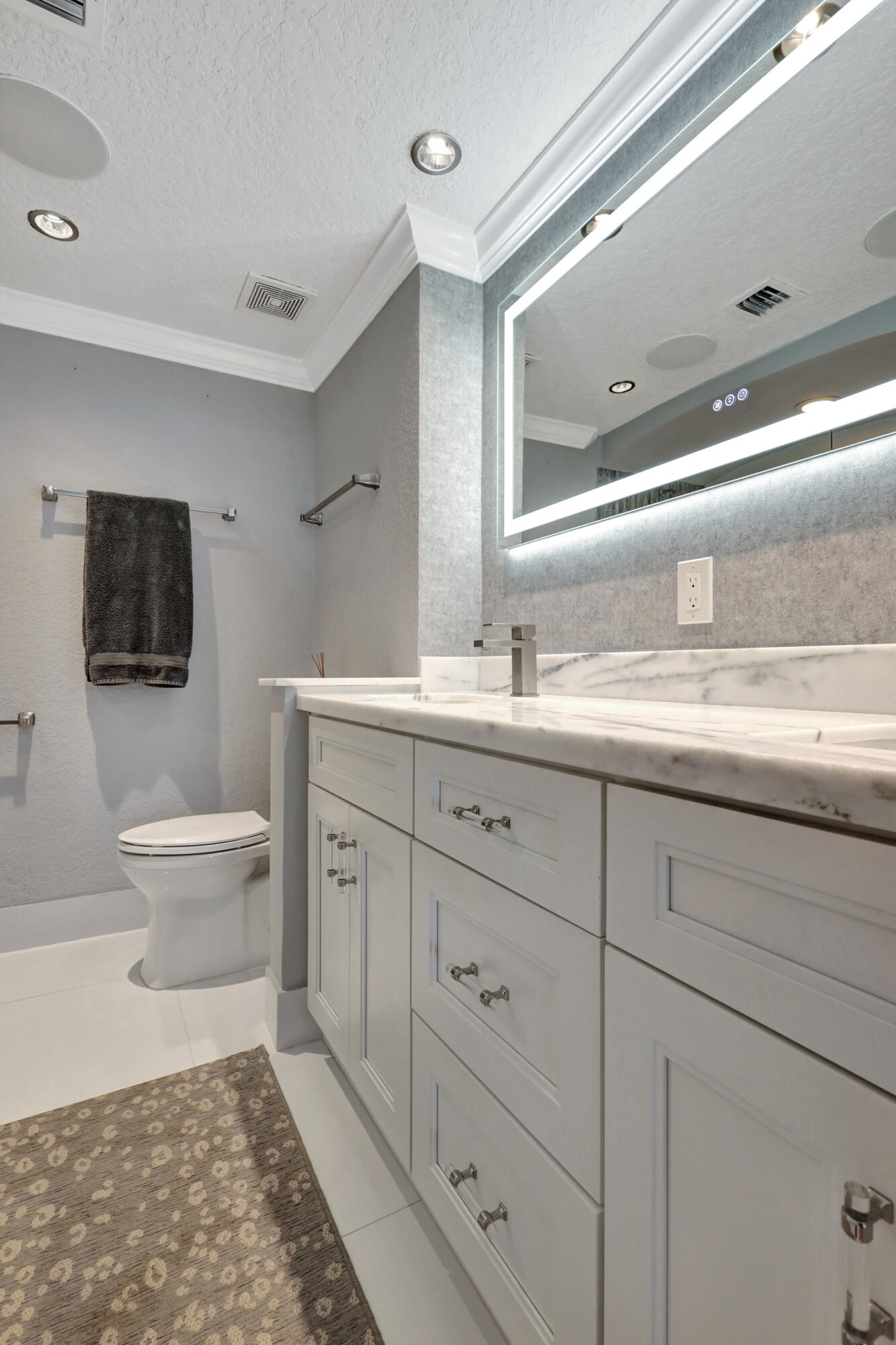 1035 S Federal Highway Ph 6