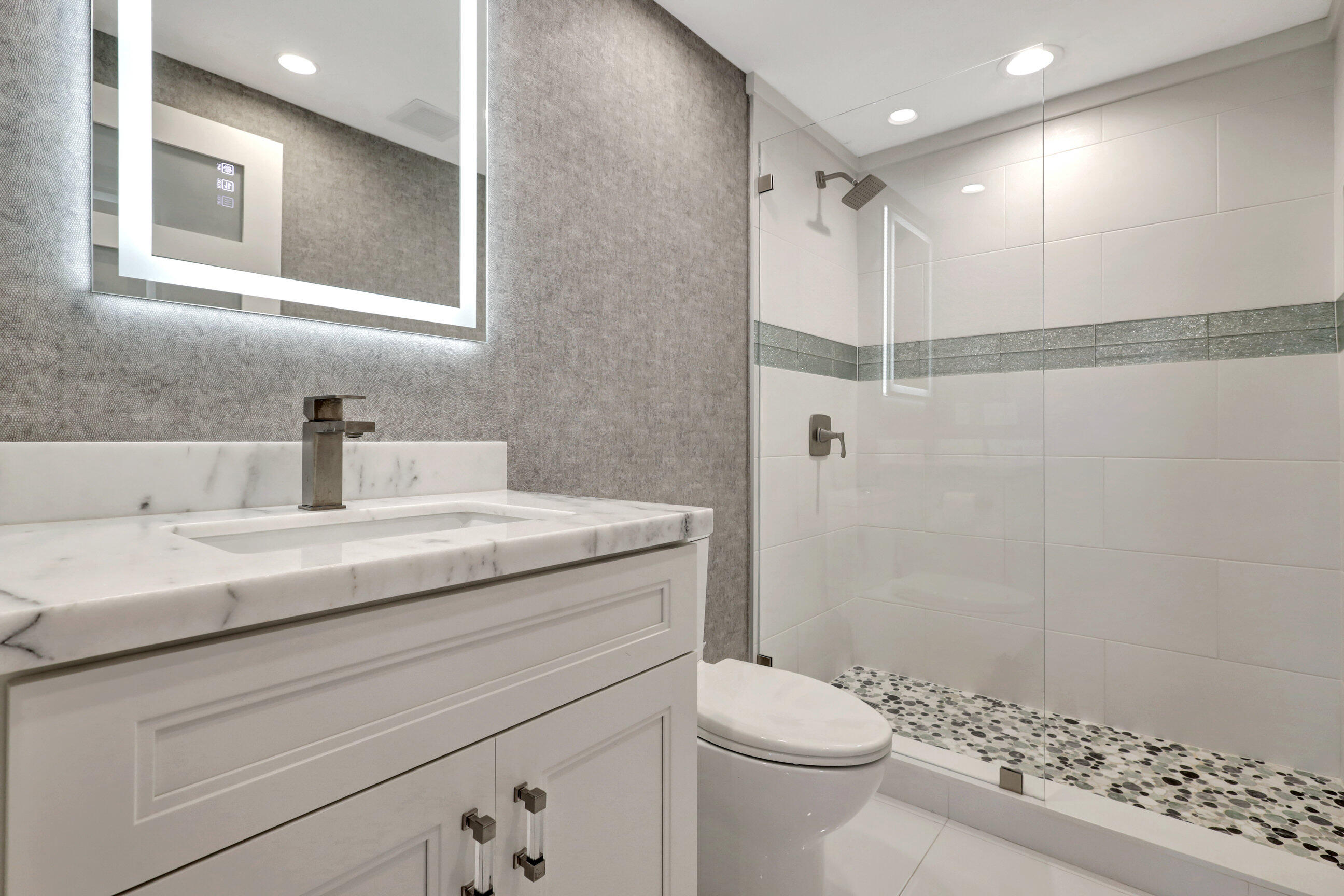 1035 S Federal Highway Ph 6