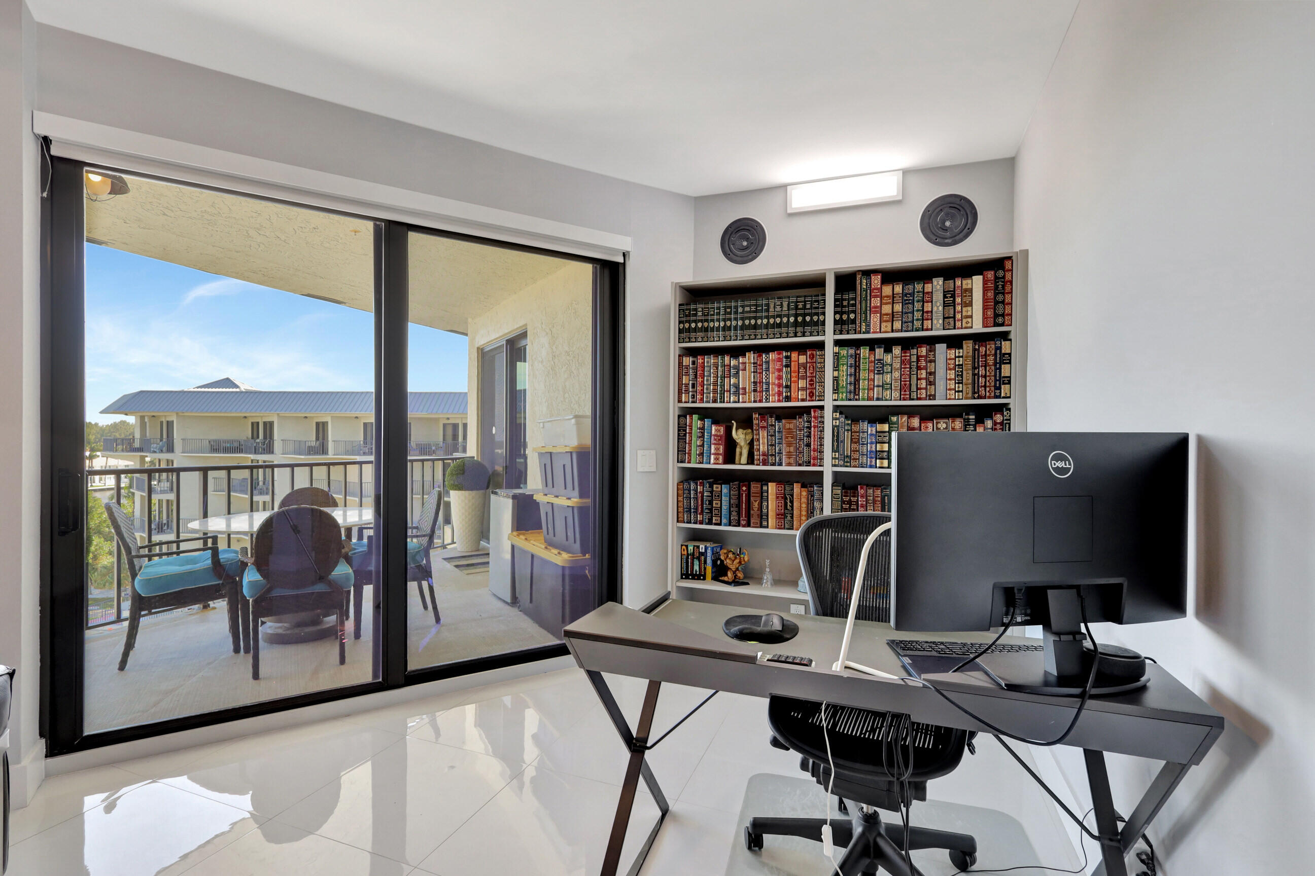 1035 S Federal Highway Ph 6