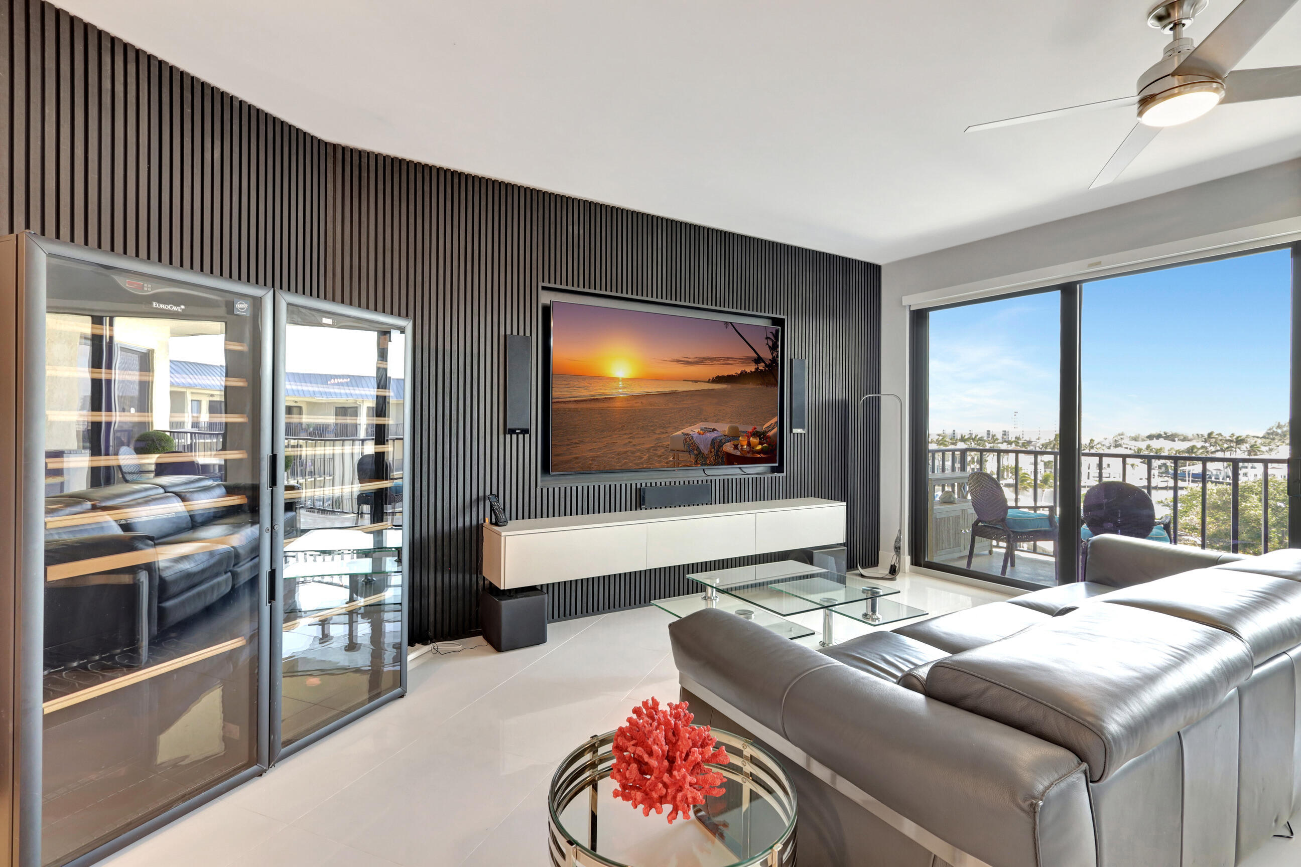 1035 S Federal Highway Ph 6