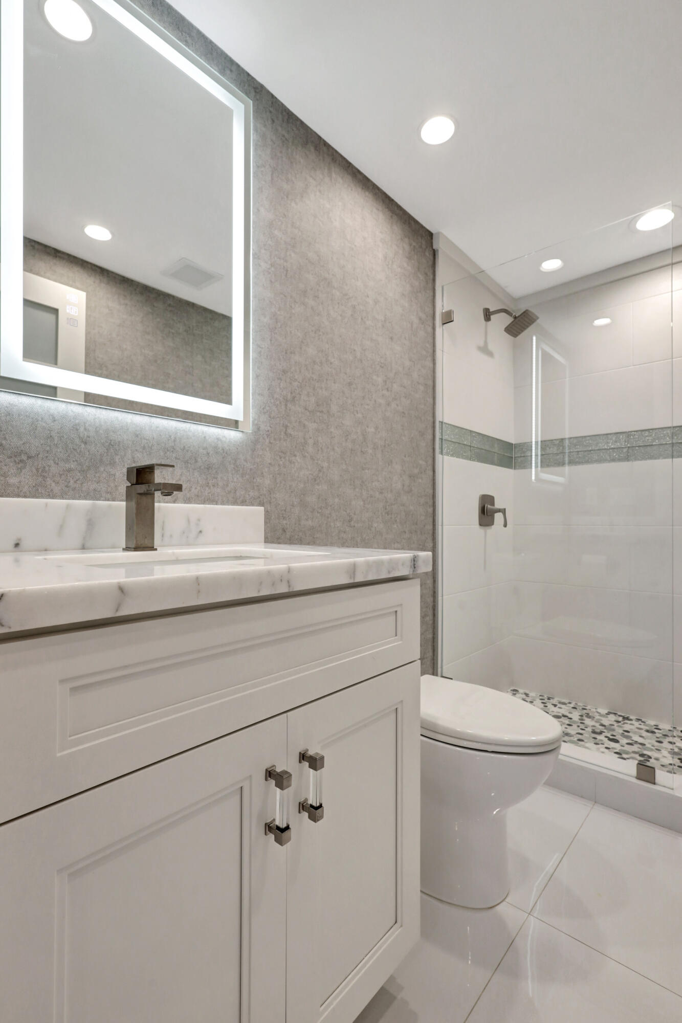 1035 S Federal Highway Ph 6