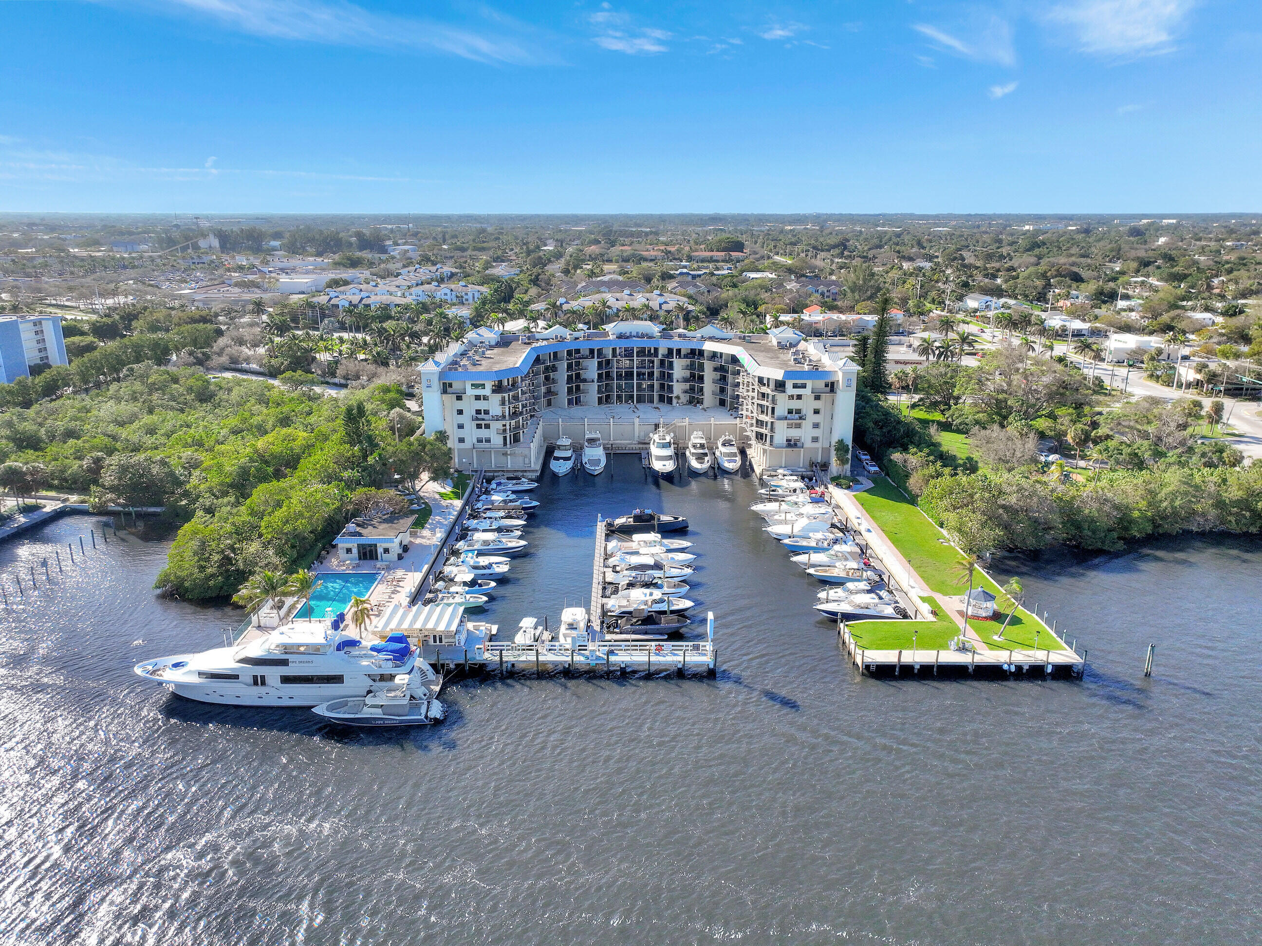 1035 S Federal Highway Ph 6