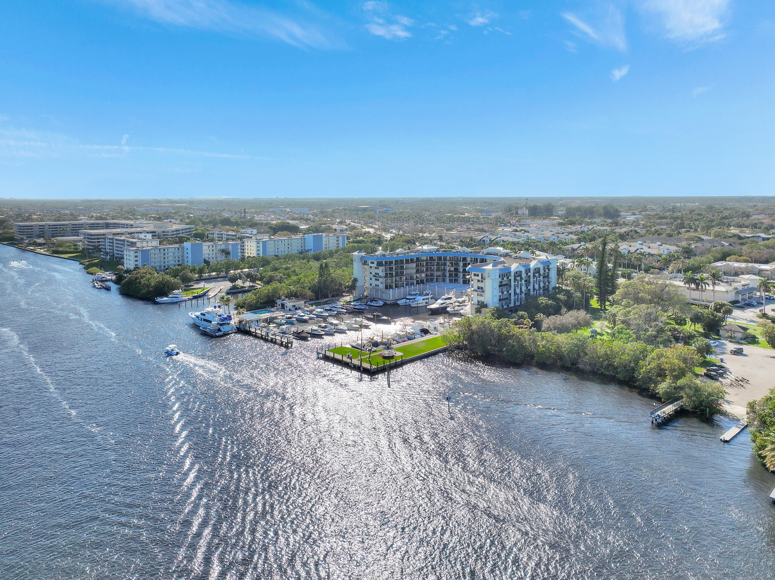 1035 S Federal Highway Ph 6