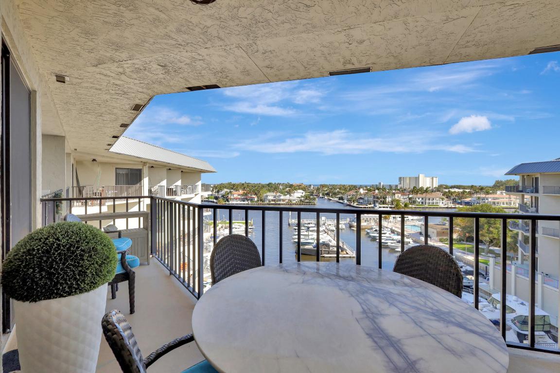 1035 S Federal Highway Ph 6