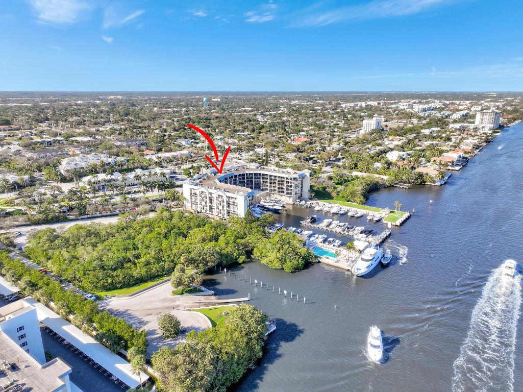 1035 S Federal Highway Ph 6