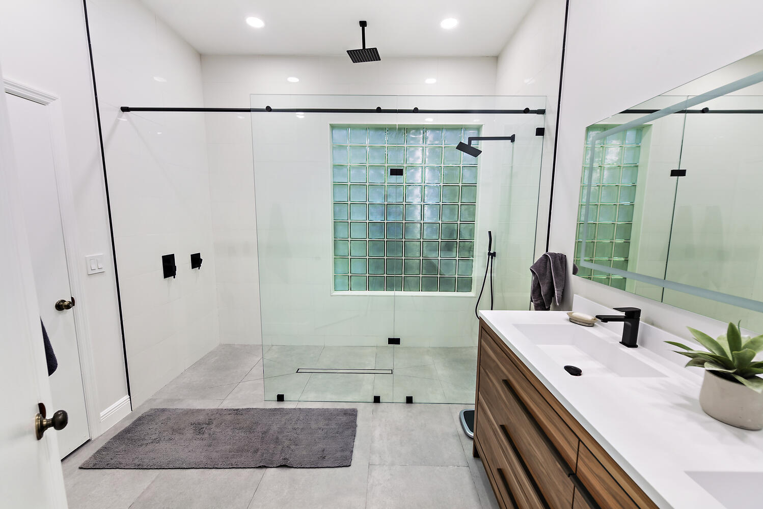 6685 NW 24th Terrace