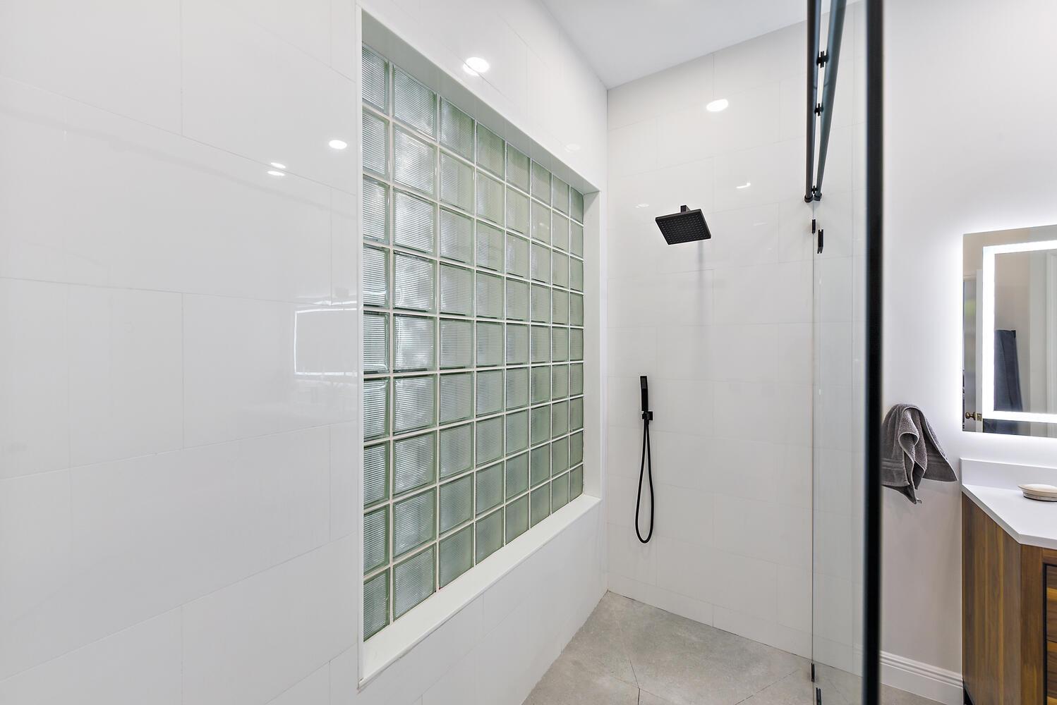 6685 NW 24th Terrace