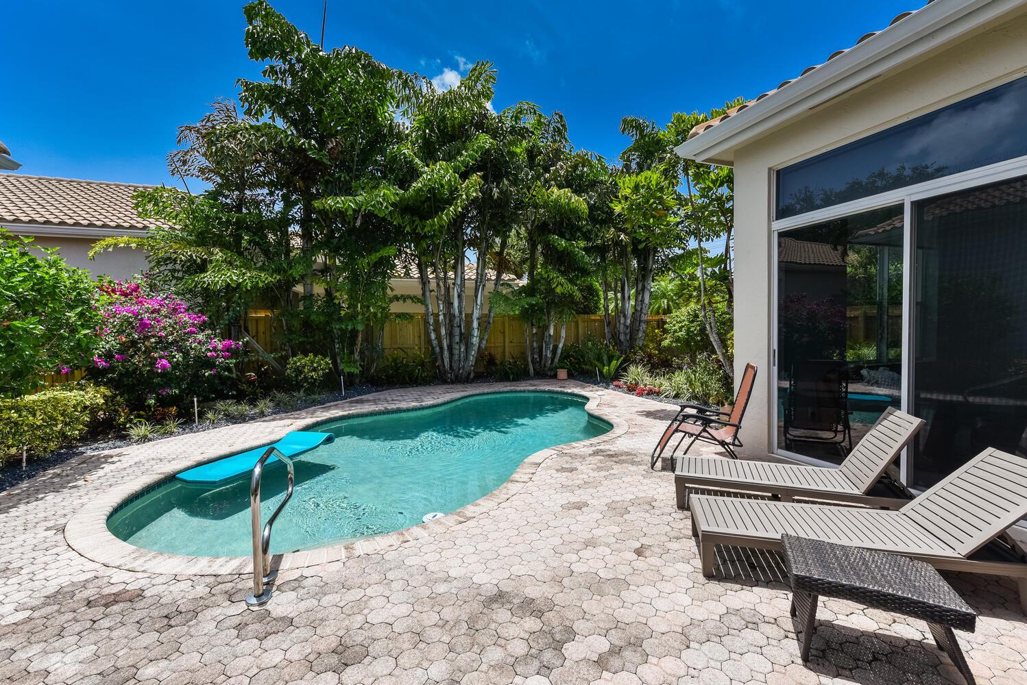 6685 NW 24th Terrace