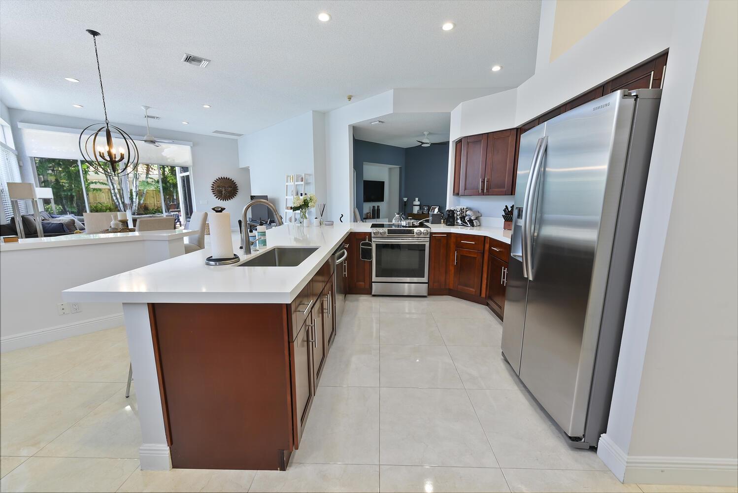 6685 NW 24th Terrace