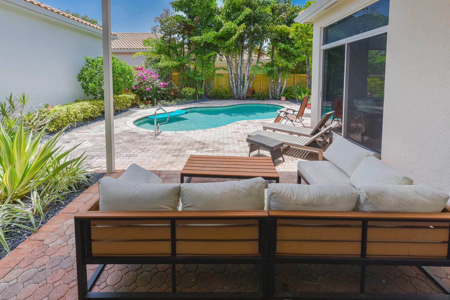 6685 NW 24th Terrace