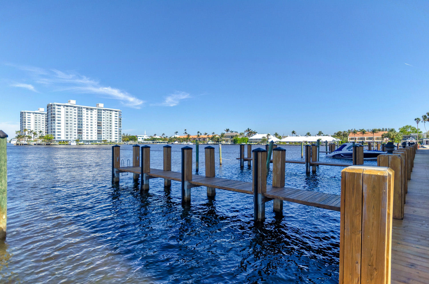 400 Seasage Drive 703