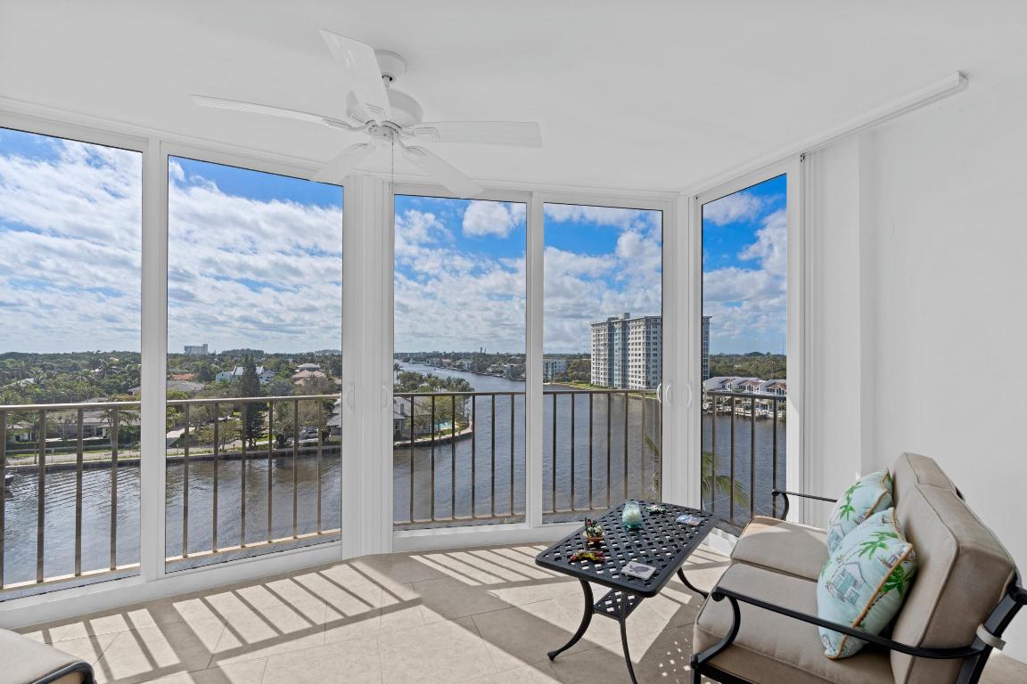 400 Seasage Drive 703