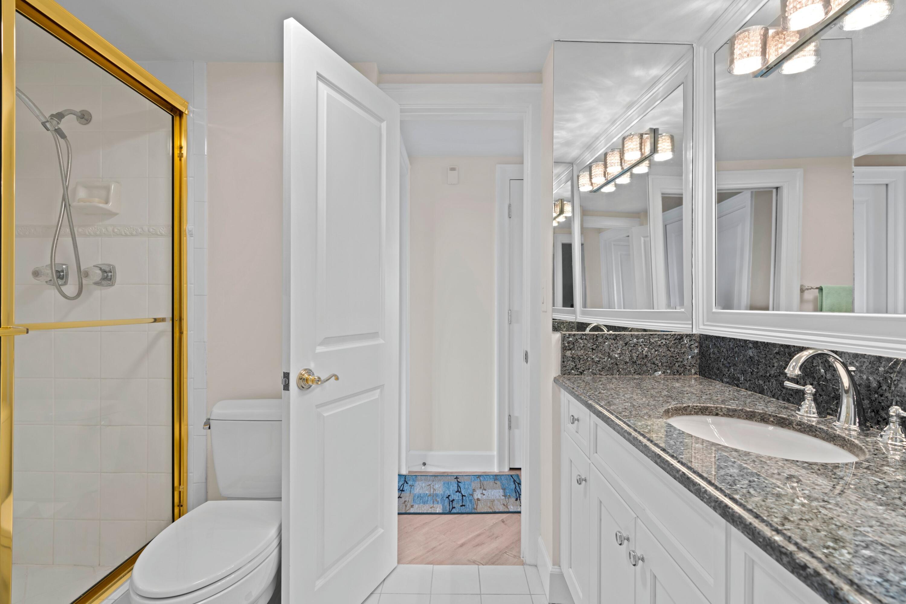 400 Seasage Drive 703