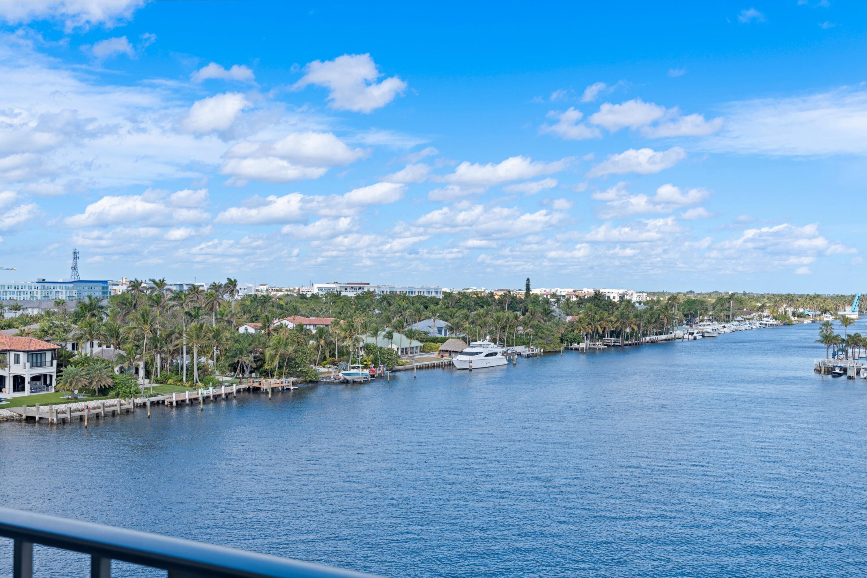 400 Seasage Drive 703