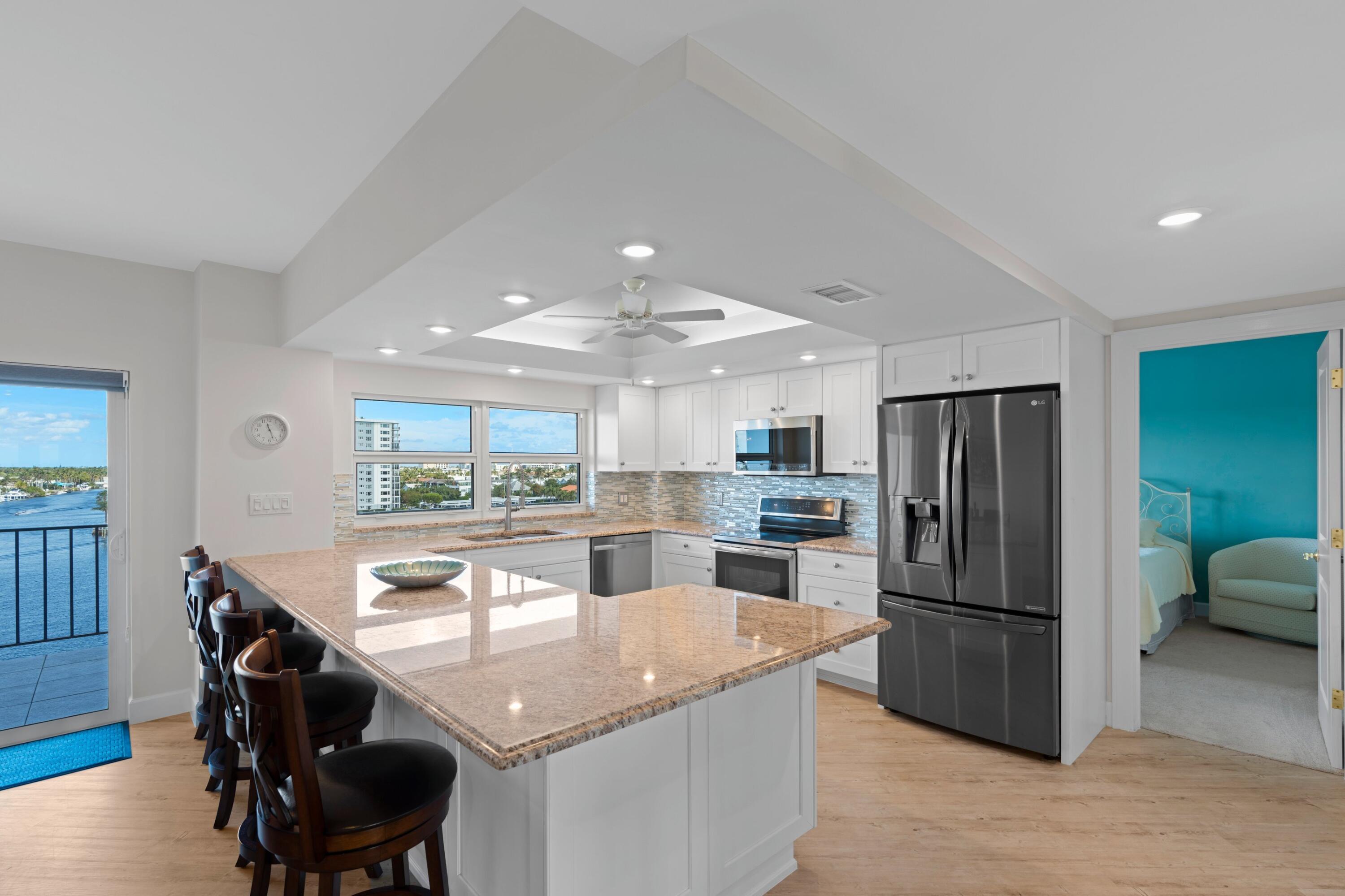 400 Seasage Drive 703