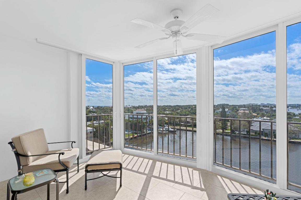 400 Seasage Drive 703