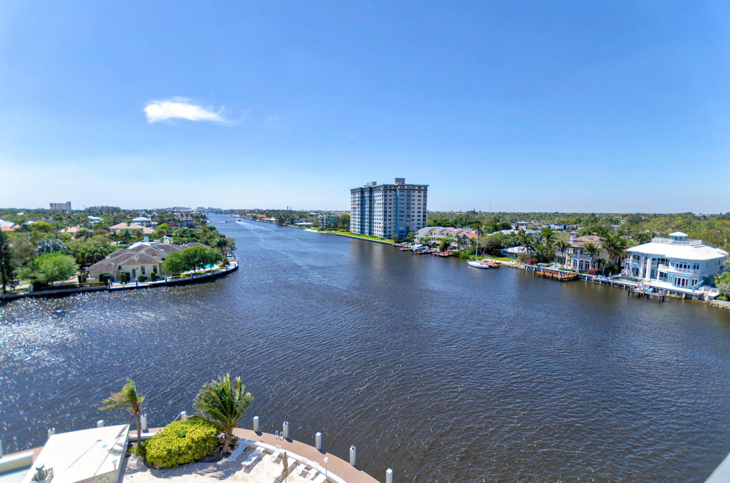 400 Seasage Drive 703