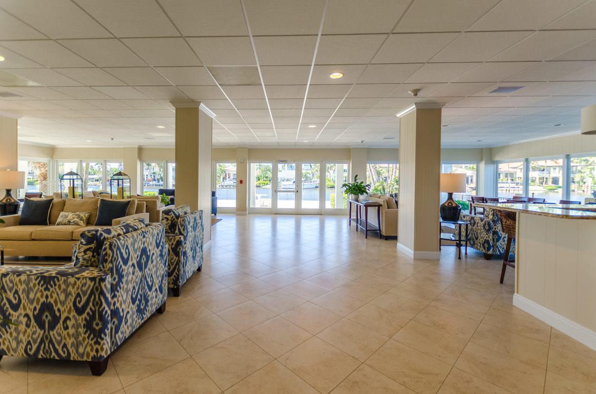 400 Seasage Drive 703