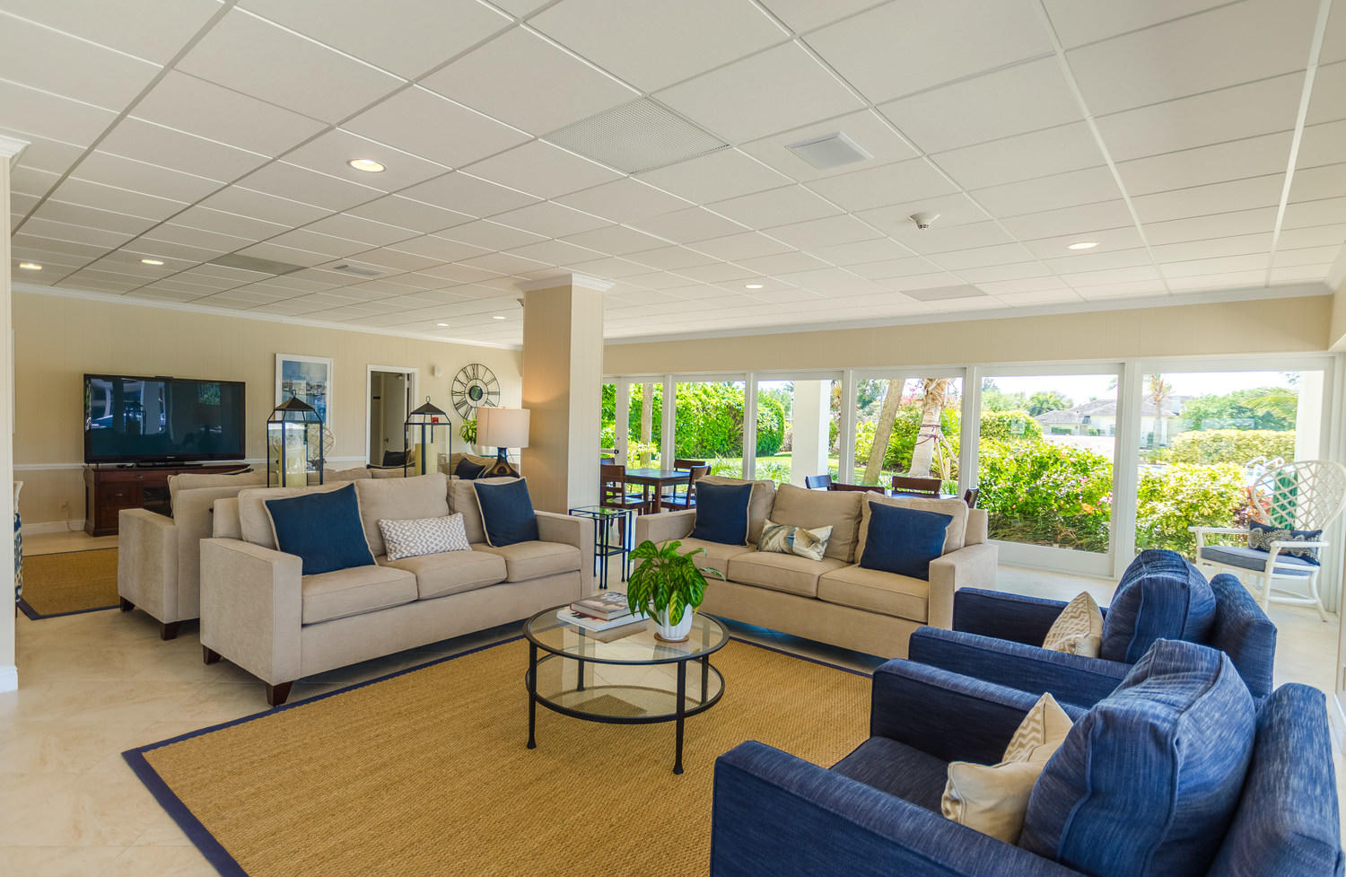 400 Seasage Drive 703