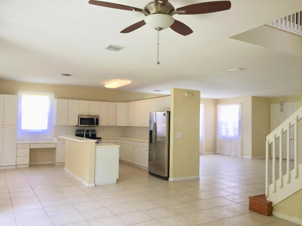 255 Saratoga Boulevard E