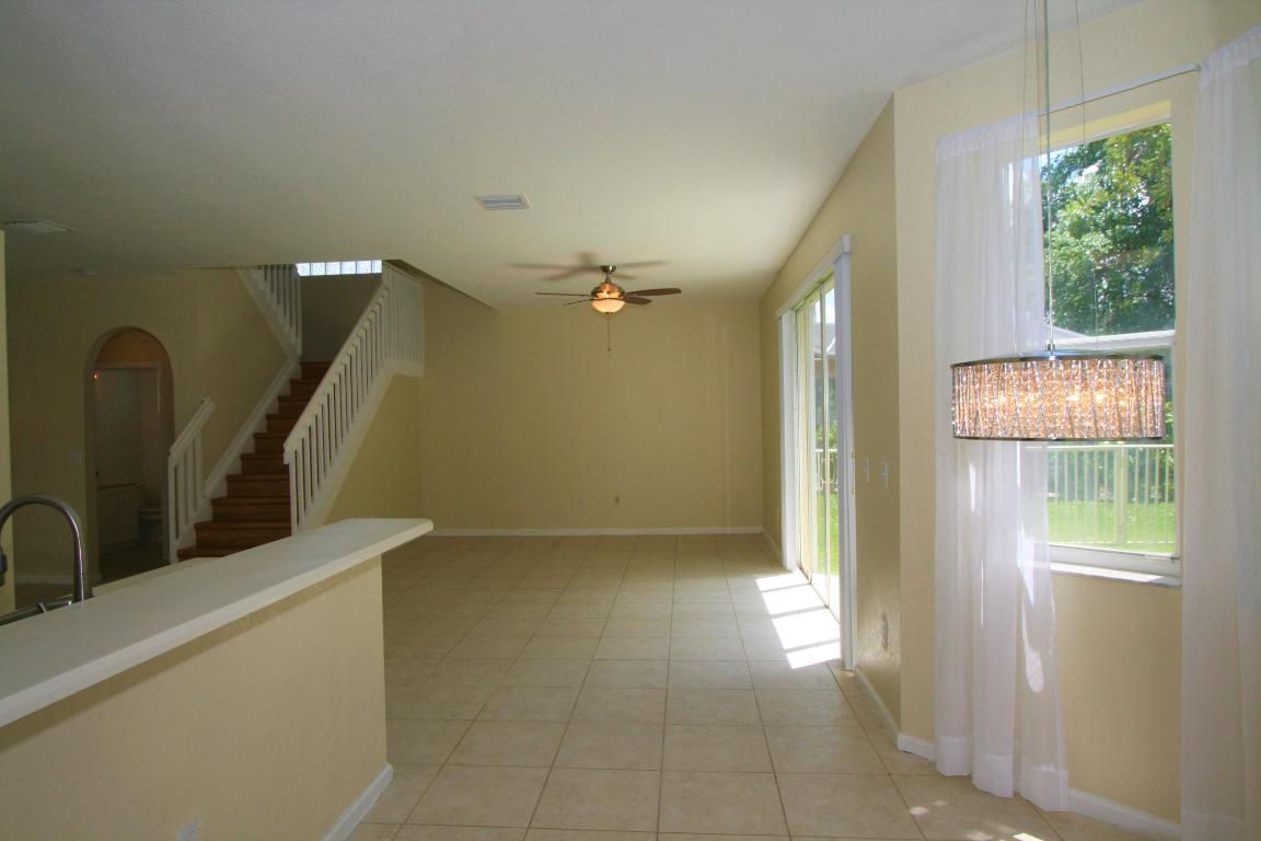 255 Saratoga Boulevard E