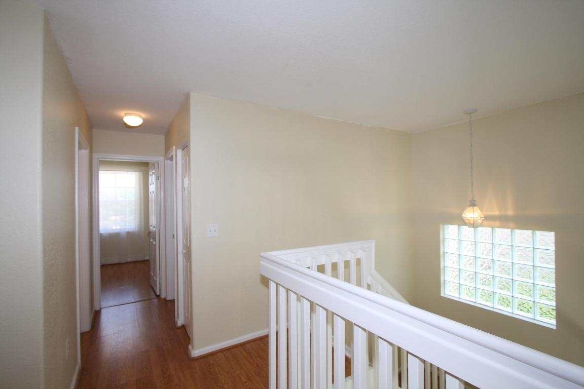 255 Saratoga Boulevard E