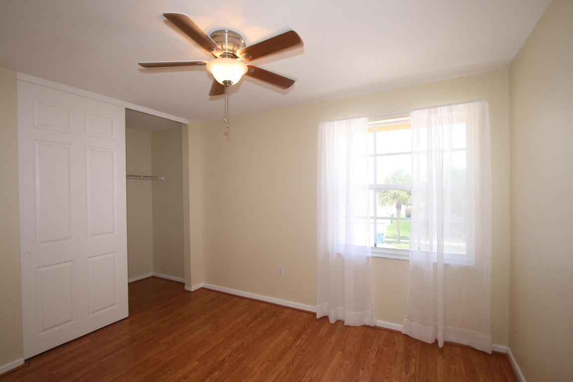 255 Saratoga Boulevard E