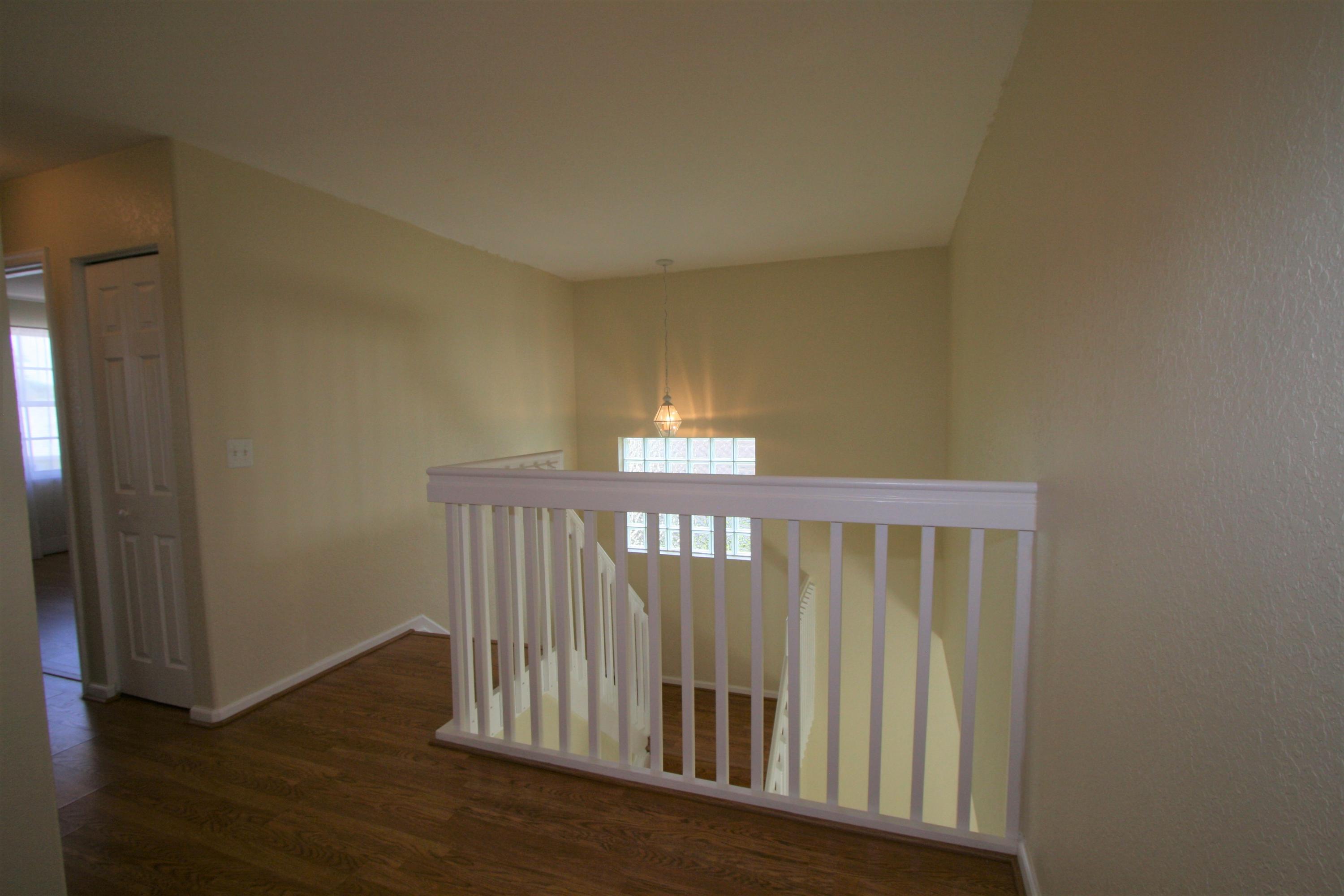 255 Saratoga Boulevard E