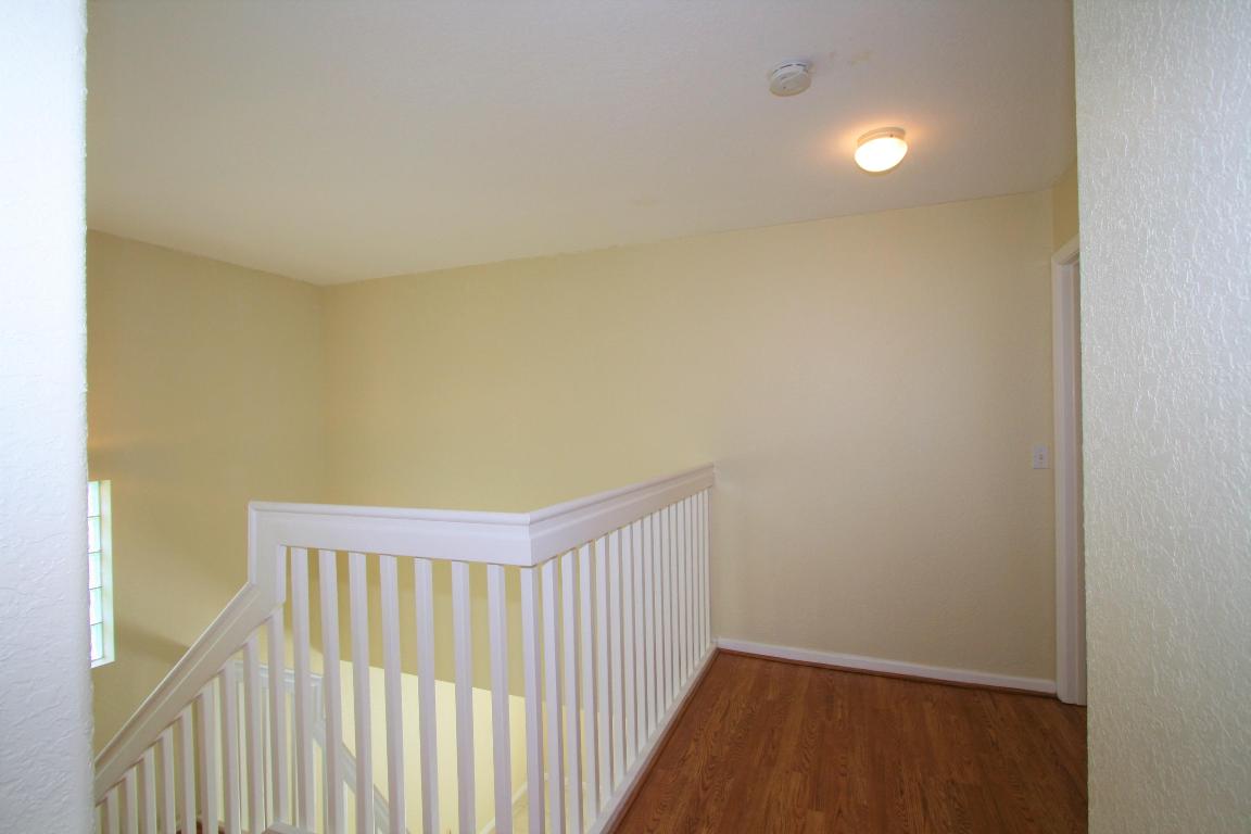 255 Saratoga Boulevard E