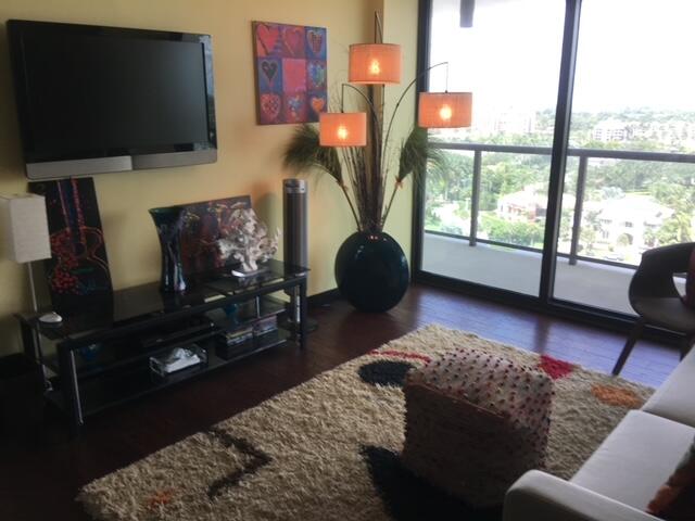 250 S Ocean Boulevard 12c